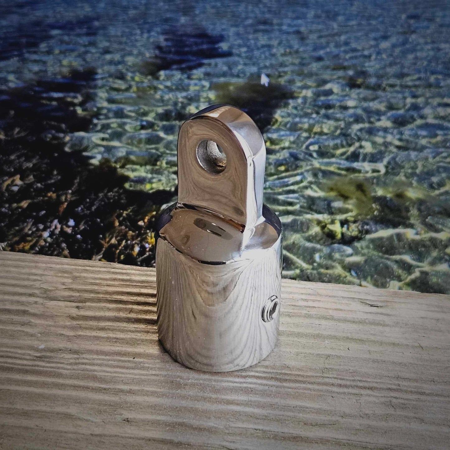 Ändbeslag till kapellbåge