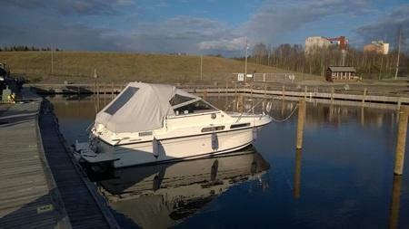 Båtkapell till Fairline Carrera, detta är ett originalkapell