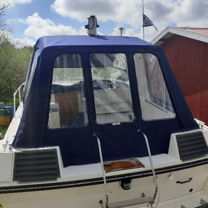 Aft canopy and softtop for Fjord 900 Dolphin manufactured by Seaside Marin