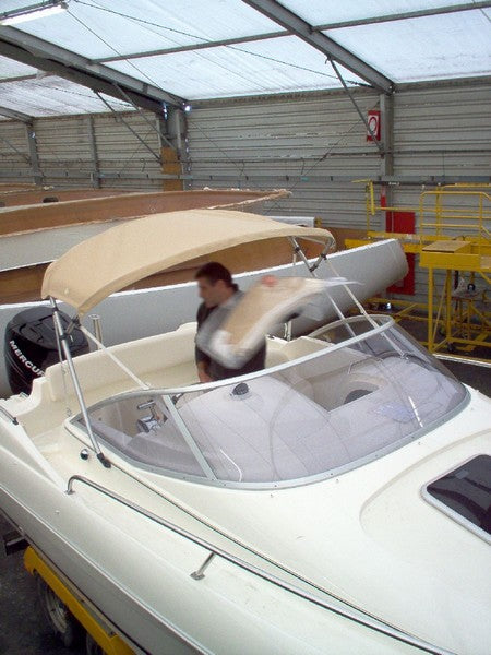 Bimini top till Jeanneau Leader 625