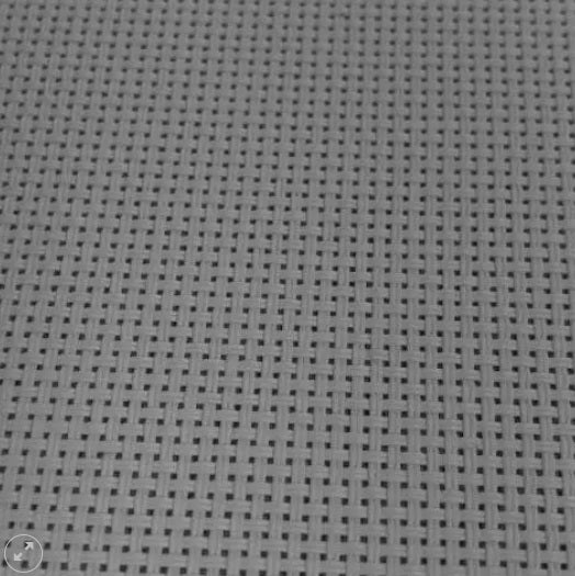 En grå screenväv för bra solskydd.